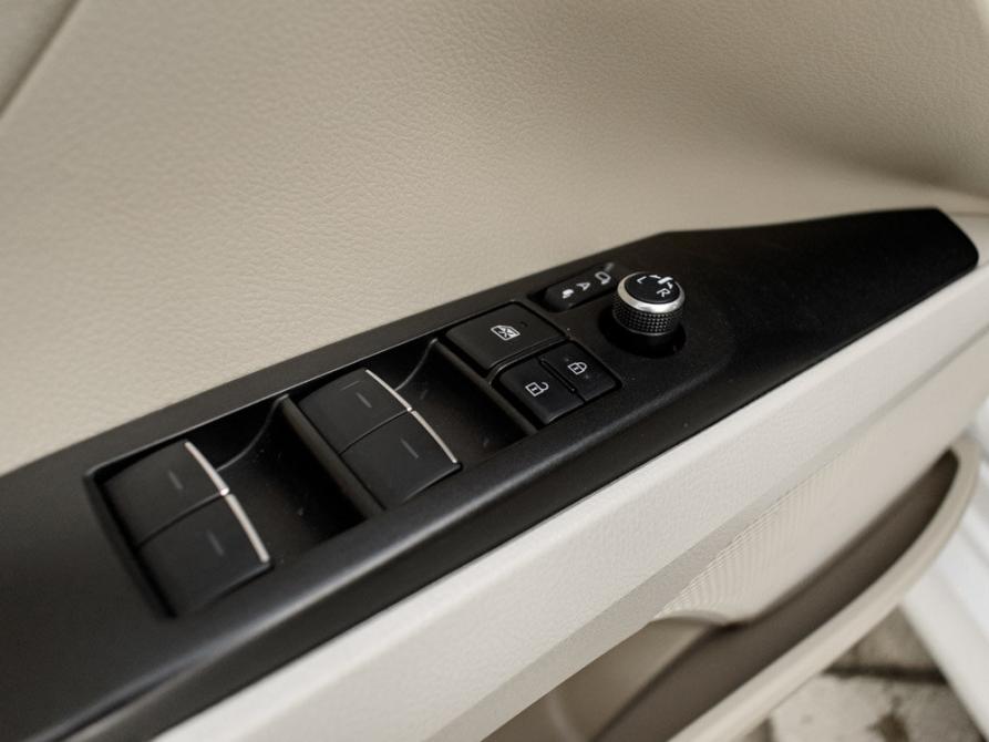 Toyota Camry VIII (XV70) Рестайлинг Екатеринбург  - изображение 22