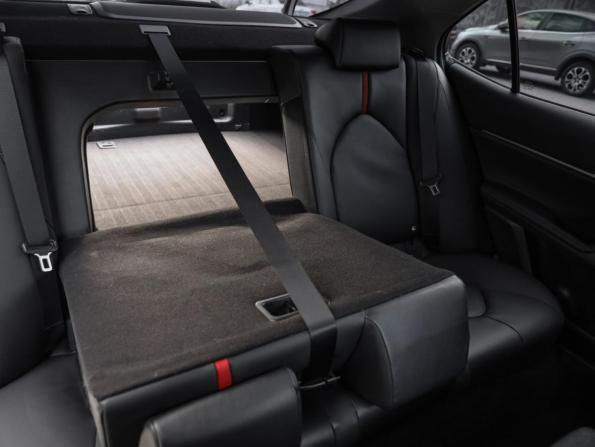 Toyota Camry VIII (XV70) Рестайлинг с пробегом 2021 года, цена 3 669 000 рублей, 58739 км, седан, Автокод Объявления