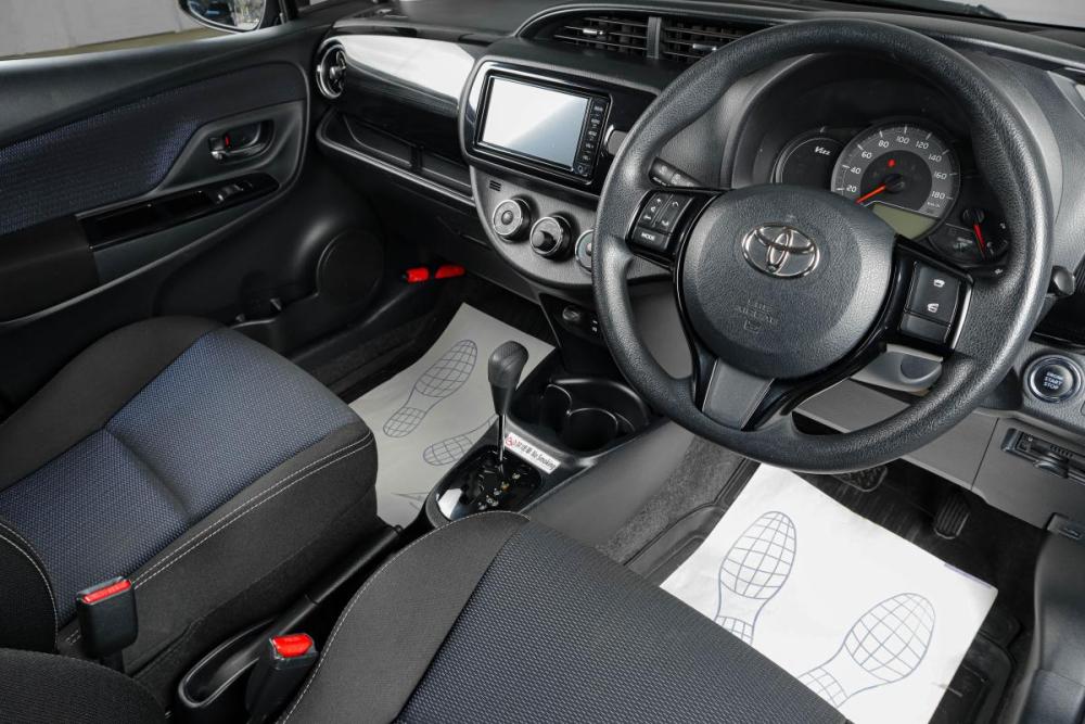 Toyota Vitz III (XP130) Рестайлинг 2 Тюмень  - изображение 8