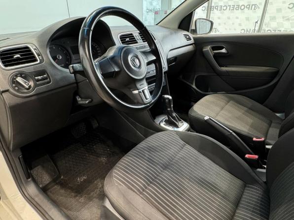 Volkswagen Polo V с пробегом 2013 года, цена 720 000 рублей, 238372 км, седан, Автокод Объявления