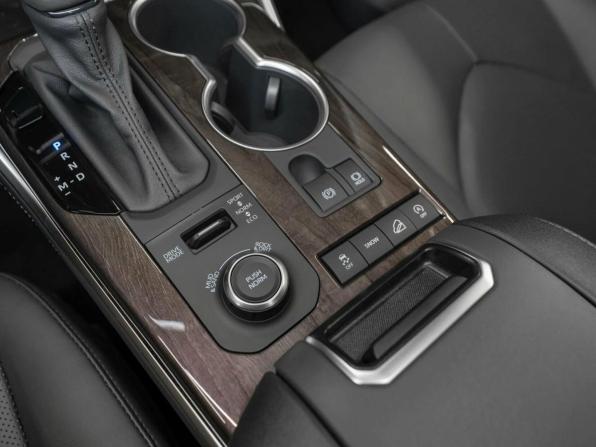 Toyota Highlander IV (XU70) с пробегом 2026 года, цена 5 230 000 рублей, 50 км, внедорожник, Автокод Объявления