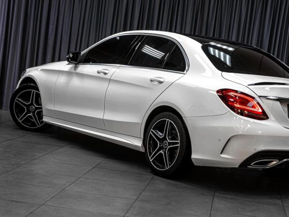Mercedes-Benz C-Класс IV (W205) Рестайлинг с пробегом 2018 года, цена 2 799 000 рублей, 114879 км, седан, Автокод Объявления