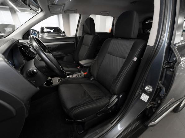 Mitsubishi Outlander III Рестайлинг 2 с пробегом 2016 года, цена 1 590 000 рублей, 215090 км, внедорожник, Автокод Объявления