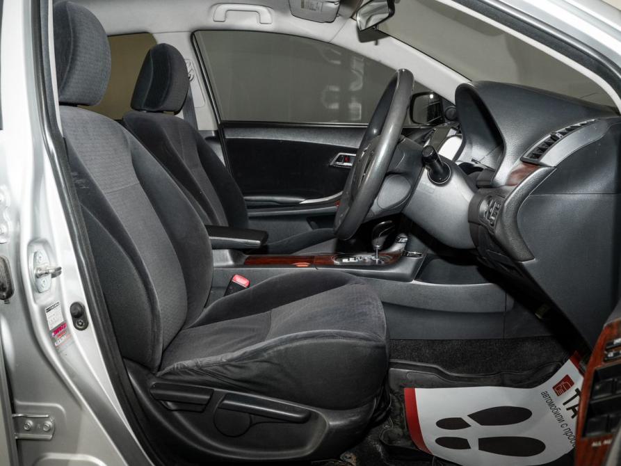 Toyota Allion II Иркутск  - изображение 5