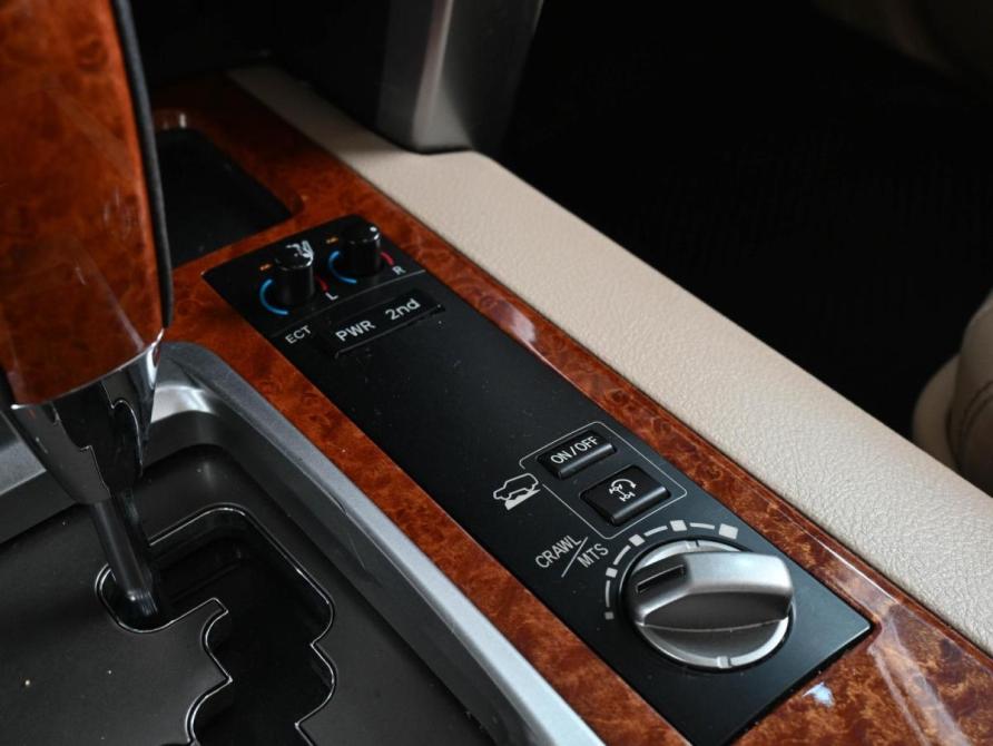 Toyota Land Cruiser 200 Series Рестайлинг 1 Ростов-на-Дону  - изображение 16