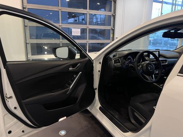 Mazda 6 III (GJ) Рестайлинг с пробегом 2016 года, цена 2 400 000 рублей, 83032 км, седан, Автокод Объявления