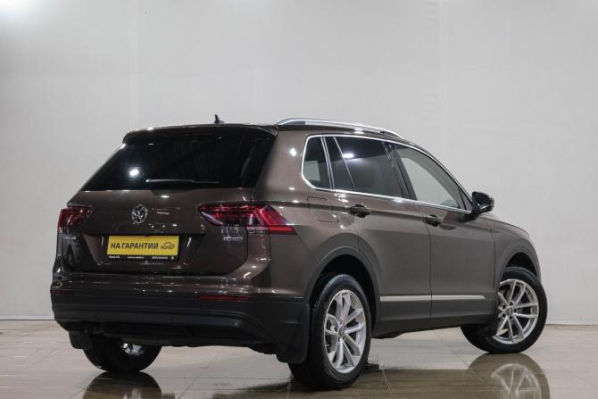 Volkswagen Tiguan II с пробегом 2019 года, цена 3 249 000 рублей, 75917 км, внедорожник, Автокод Объявления