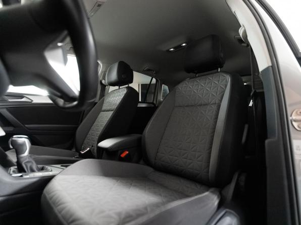 Volkswagen Tiguan II Рестайлинг с пробегом 2021 года, цена 2 500 000 рублей, 96009 км, внедорожник, Автокод Объявления