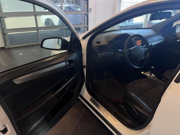 Opel Astra H Рестайлинг с пробегом 2010 года, цена 432 000 рублей, 281700 км, хэтчбек, Автокод Объявления