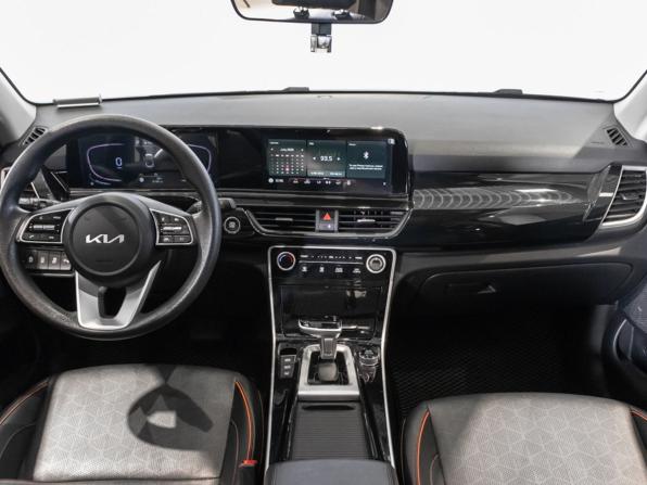Kia Seltos I Рестайлинг с пробегом 2024 года, цена 2 320 000 рублей, 31330 км, внедорожник, Автокод Объявления