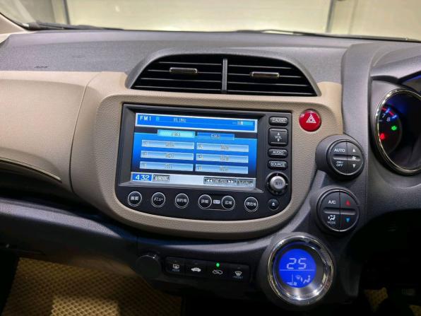 Honda Fit Shuttle I с пробегом 2011 года, цена 873 000 рублей, 72517 км, универсал, Автокод Объявления