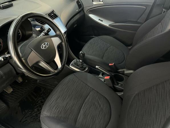 Hyundai Solaris I Рестайлинг с пробегом 2016 года, цена 838 153 рубля, 107600 км, хэтчбек, Автокод Объявления
