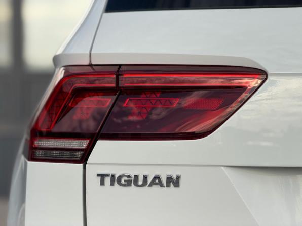 Volkswagen Tiguan II с пробегом 2018 года, цена 2 300 000 рублей, 206682 км, внедорожник, Автокод Объявления