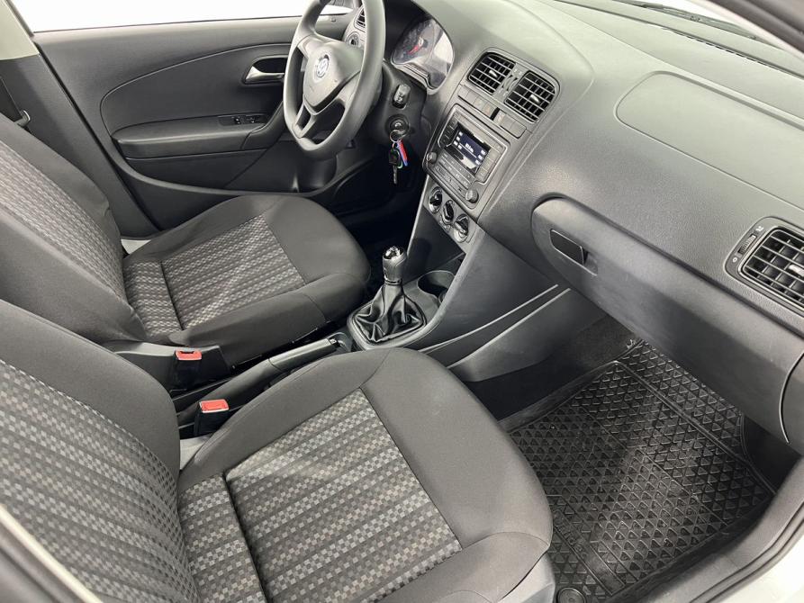 Volkswagen Polo V Рестайлинг Калининград  - изображение 13