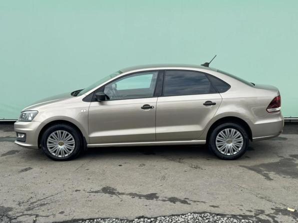 Volkswagen Polo V Рестайлинг с пробегом 2020 года, цена 1 320 000 рублей, 122500 км, седан, Автокод Объявления