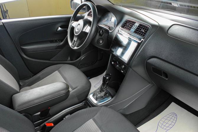 Volkswagen Polo V с пробегом 2012 года, цена 799 000 рублей, 235000 км, седан, Автокод Объявления