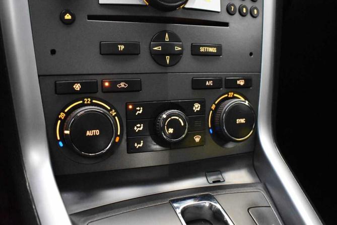 Opel Antara I Рестайлинг с пробегом 2015 года, цена 1 350 000 рублей, 161859 км, внедорожник, Автокод Объявления