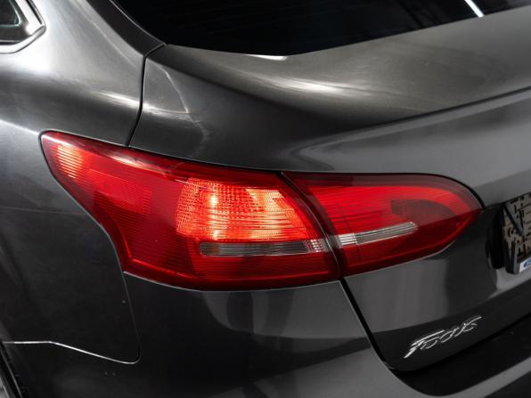 Ford Focus III Рестайлинг с пробегом 2015 года, цена 975 000 рублей, 115376 км, седан, Автокод Объявления