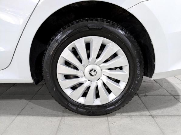 Skoda Octavia IV (A8) с пробегом 2021 года, цена 2 035 000 рублей, 80408 км, лифтбек, Автокод Объявления