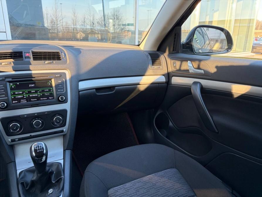 Skoda Octavia II (A5) Рестайлинг Санкт-Петербург  - изображение 10