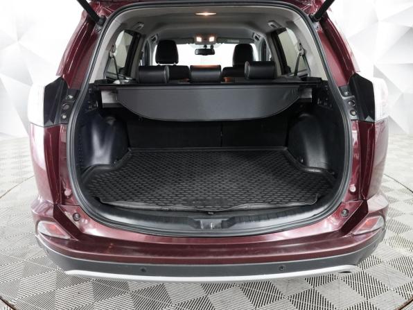 Toyota RAV4 IV (XA40) Рестайлинг с пробегом 2018 года, цена 2 696 000 рублей, 101000 км, внедорожник, Автокод Объявления
