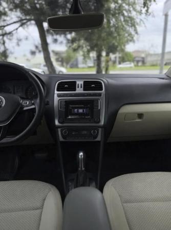 Volkswagen Polo V Рестайлинг с пробегом 2016 года, цена 1 480 000 рублей, 73624 км, седан, Автокод Объявления