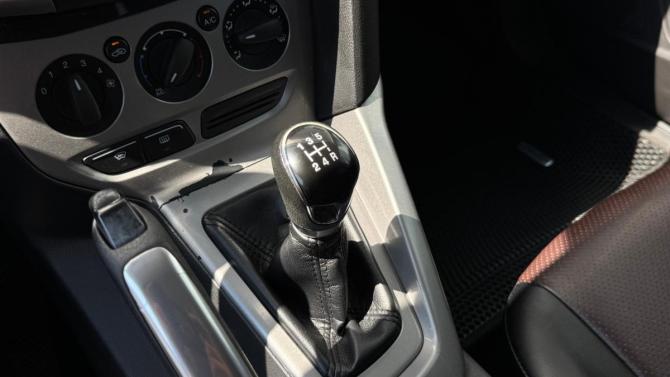 Ford Focus III с пробегом 2013 года, цена 772 100 рублей, 170135 км, хэтчбек, Автокод Объявления
