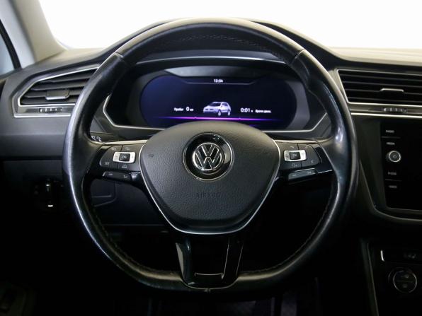 Volkswagen Tiguan II с пробегом 2017 года, цена 1 970 000 рублей, 198748 км, внедорожник, Автокод Объявления