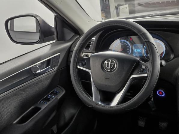 Brilliance V5 I с пробегом 2014 года, цена 549 000 рублей, 183452 км, внедорожник, Автокод Объявления