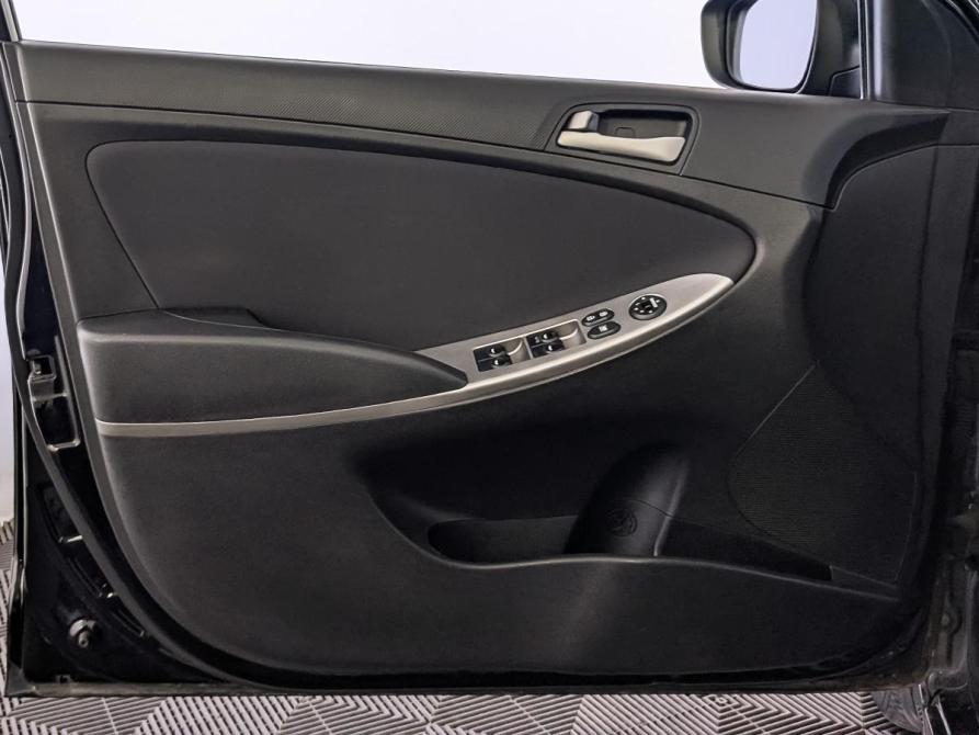 Hyundai Solaris I Рестайлинг Москва  - изображение 19