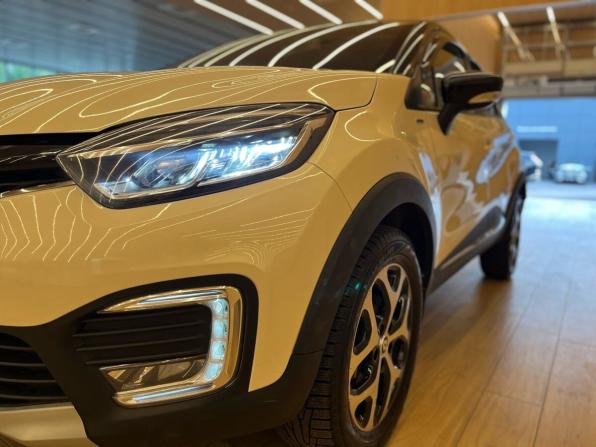 Renault Kaptur I с пробегом 2019 года, цена 1 749 000 рублей, 76000 км, внедорожник, Автокод Объявления