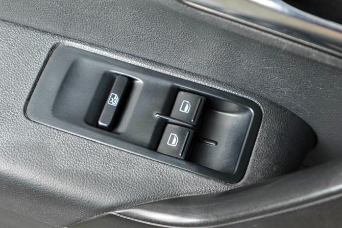 Volkswagen Polo V Рестайлинг с пробегом 2018 года, цена 769 000 рублей, 276000 км, седан, Автокод Объявления