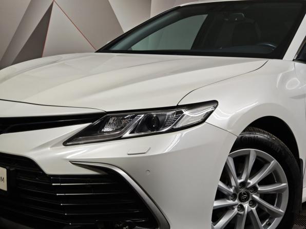Toyota Camry VIII (XV70) Рестайлинг с пробегом 2021 года, цена 2 999 000 рублей, 52316 км, седан, Автокод Объявления