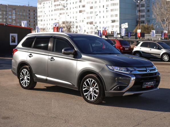 Mitsubishi Outlander III Рестайлинг 2 с пробегом 2017 года, цена 1 900 000 рублей, 186106 км, внедорожник, Автокод Объявления