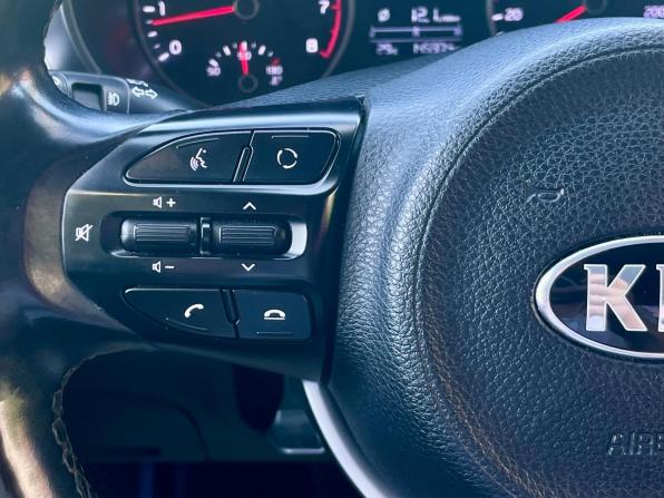 Kia Rio IV с пробегом 2019 года, цена 1 290 000 рублей, 146000 км, седан, Автокод Объявления