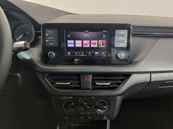 Skoda Rapid II с пробегом 2021 года, цена 1 510 000 рублей, 95000 км, лифтбек, Автокод Объявления