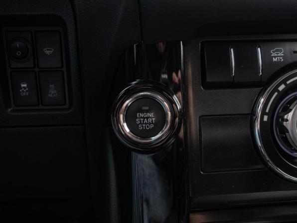 Toyota Land Cruiser Prado 150 Series Рестайлинг 1 с пробегом 2016 года, цена 3 550 000 рублей, 205875 км, внедорожник, Автокод Объявления