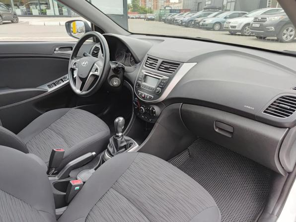 Hyundai Solaris I Рестайлинг с пробегом 2014 года, цена 1 155 000 рублей, 146741 км, седан, Автокод Объявления