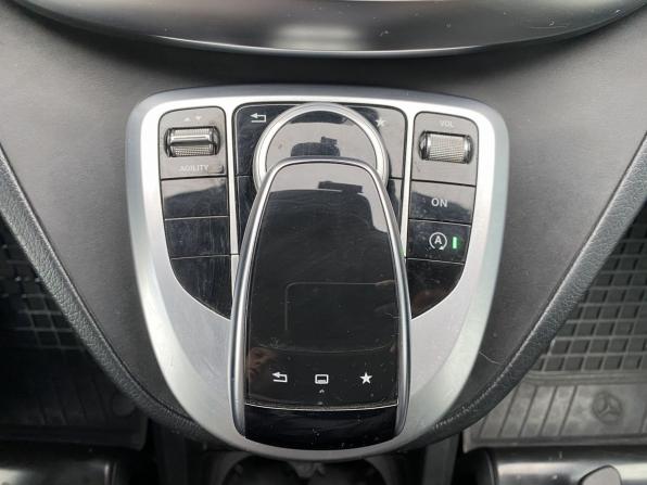 Mercedes-Benz V-Класс III (W447) с пробегом 2014 года, цена 2 639 000 рублей, 289024 км, минивэн, Автокод Объявления