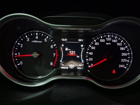 FAW Besturn X80 I Рестайлинг с пробегом 2018 года, цена 940 000 рублей, 166236 км, внедорожник, Автокод Объявления