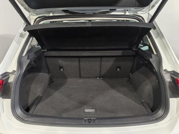 Volkswagen Tiguan II с пробегом 2017 года, цена 2 199 000 рублей, 119935 км, внедорожник, Автокод Объявления