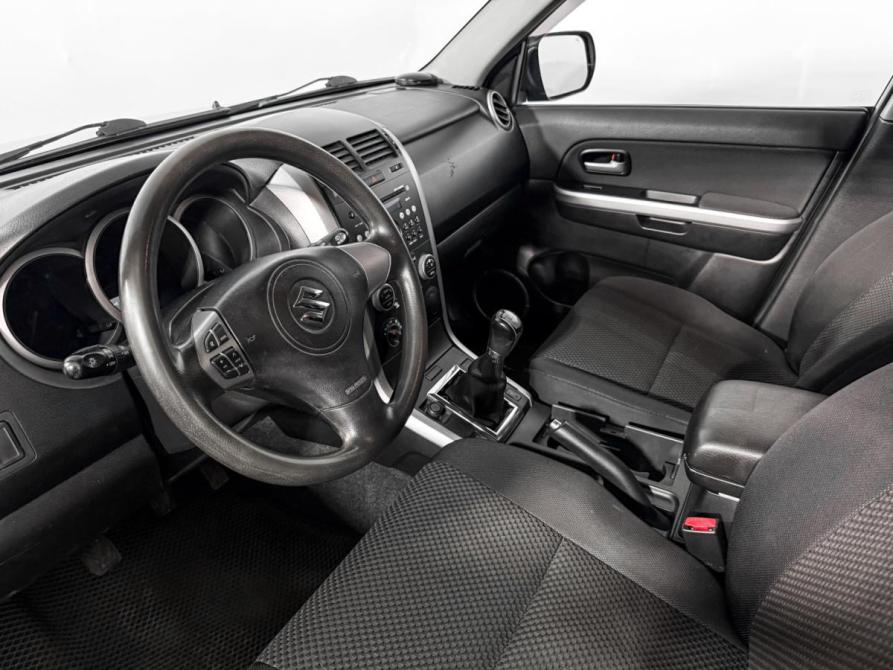 Suzuki Grand Vitara II Рестайлинг Санкт-Петербург  - изображение 9