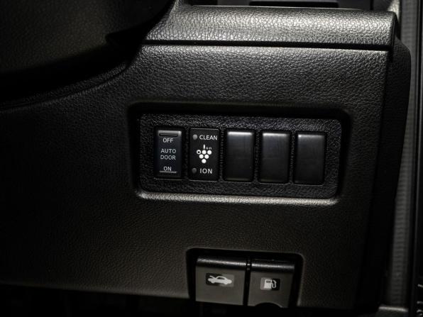 Nissan Serena III (C25) с пробегом 2010 года, цена 1 150 000 рублей, 218000 км, минивэн, Автокод Объявления