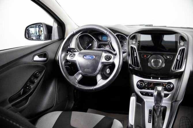Ford Focus III с пробегом 2013 года, цена 679 000 рублей, 255635 км, хэтчбек, Автокод Объявления