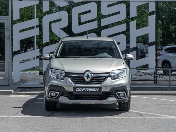 Renault Logan II Рестайлинг с пробегом 2022 года, цена 1 549 000 рублей, 34498 км, седан, Автокод Объявления