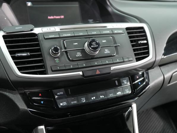 Honda Accord IX Рестайлинг с пробегом 2016 года, цена 1 810 000 рублей, 178000 км, седан, Автокод Объявления