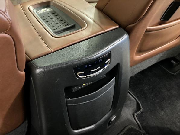 Cadillac Escalade IV с пробегом 2016 года, цена 3 400 000 рублей, 128221 км, внедорожник, Автокод Объявления