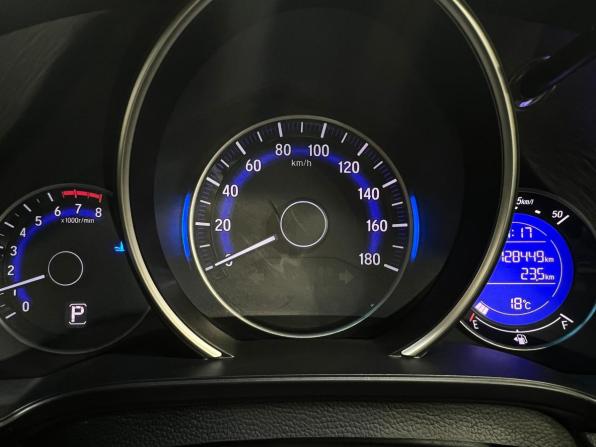 Honda Fit III с пробегом 2016 года, цена 990 000 рублей, 128449 км, хэтчбек, Автокод Объявления