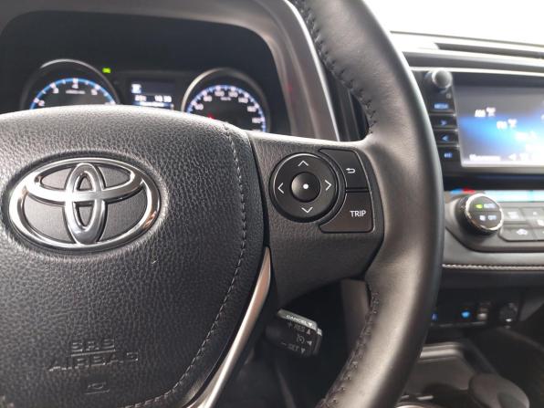 Toyota RAV4 IV (XA40) Рестайлинг с пробегом 2018 года, цена 2 620 000 рублей, 105300 км, внедорожник, Автокод Объявления