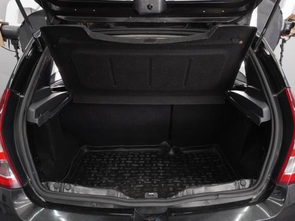 Renault Sandero I с пробегом 2013 года, цена 589 000 рублей, 180821 км, хэтчбек, Автокод Объявления
